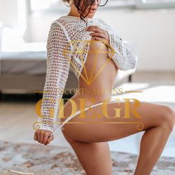 UKRANIAN-ATHENS-ESCORT-NICOLE-5